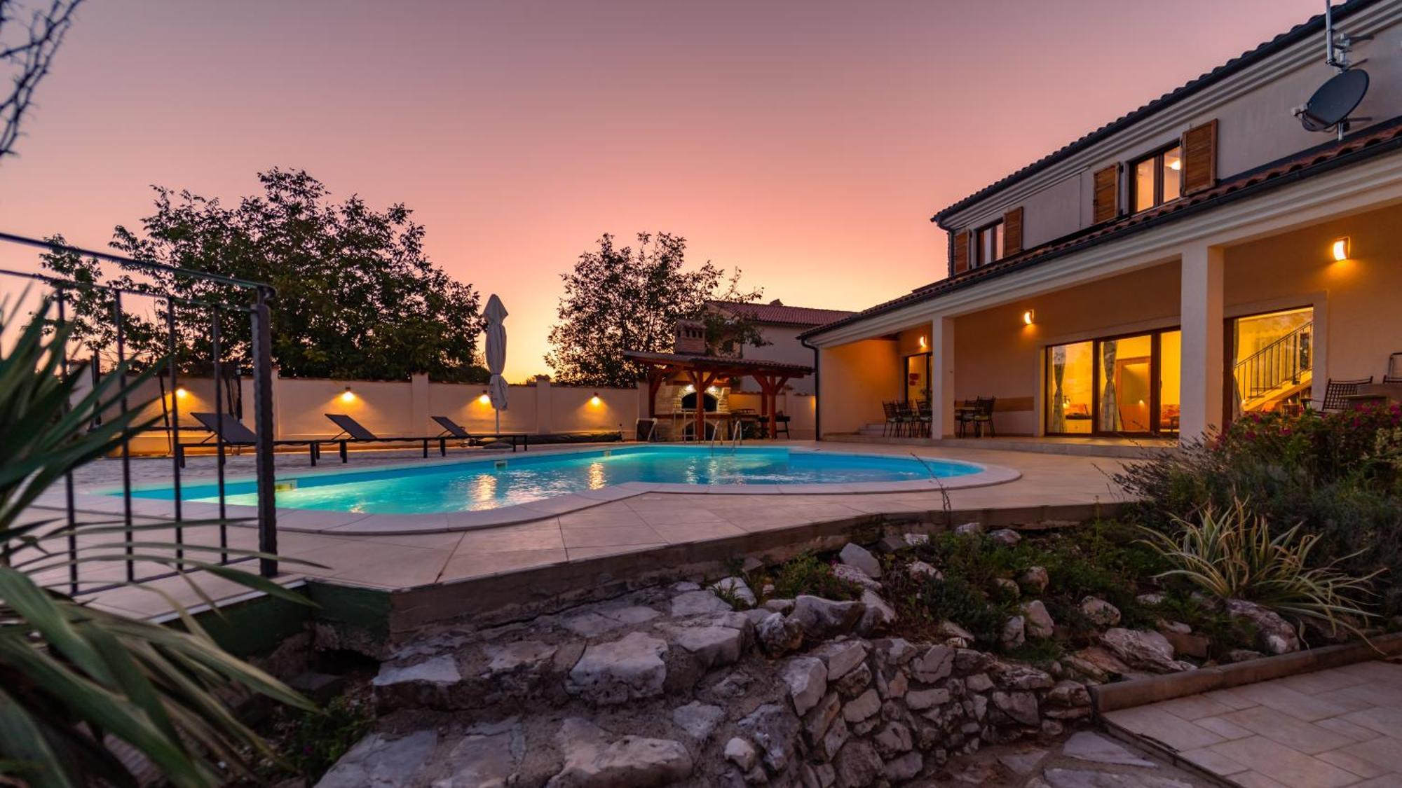 Villa Arton Heated Swimming-Pool Žminj Esterno foto