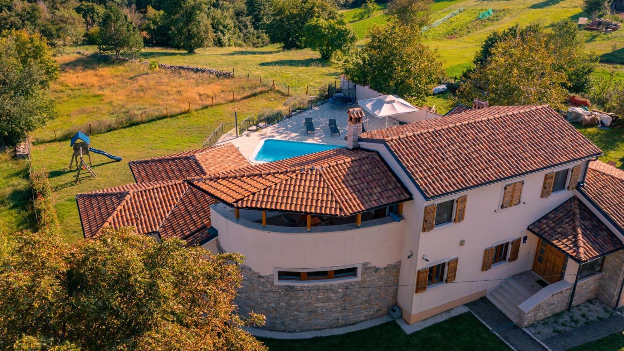 Villa Arton Heated Swimming-Pool Žminj Esterno foto